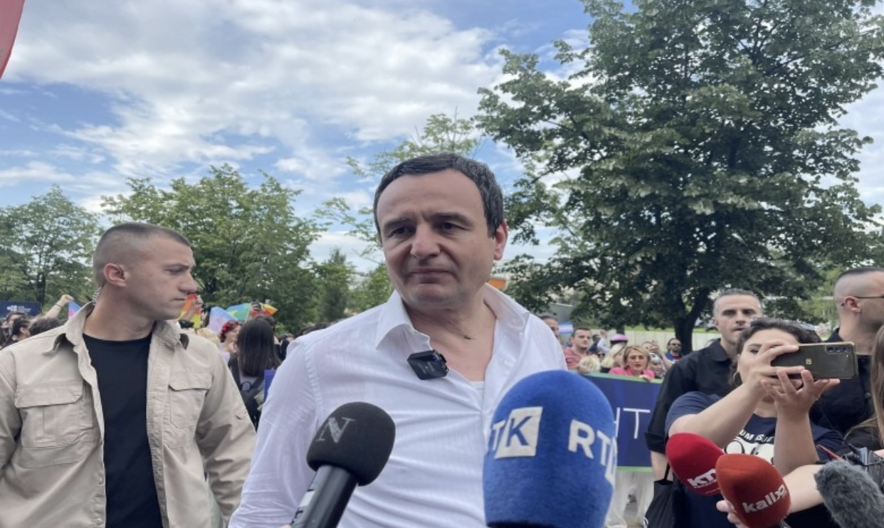 Kurti në Paradën e Krenarisë: Do ta bëjmë maksimumin që Kodi Civil herën tjetër të kalojë në Kuvend