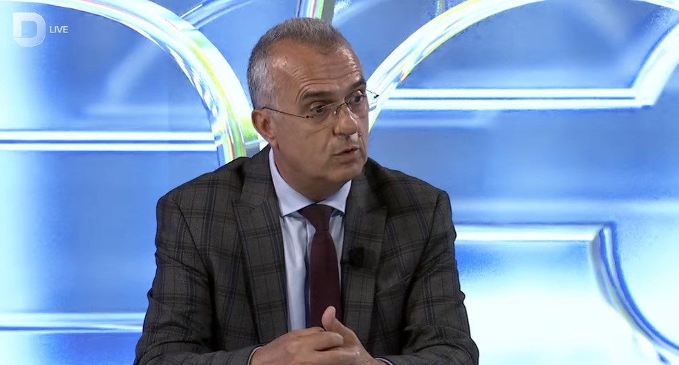 Dugolli: Është sinjal i keq të dorëzohemi para kriminelëve në veri