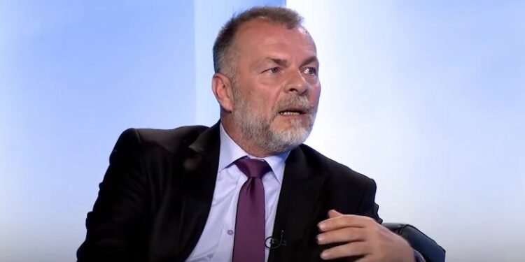 Paçarizi: Vetëvendosje po përgatitet për zgjedhje