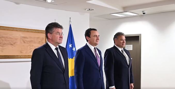 Vazhdon takimi në qeveri, Escobar e Lajçak kanë tri kërkesa për Kurtin