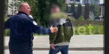 Pamje të rënda: Sulmohen dy shqiptarë në veri, Policia i dërgon në spital