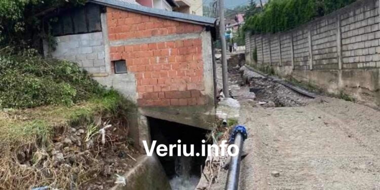 Fotografi nga Peja, një ditë pas vërshimeve ku pati dy viktima