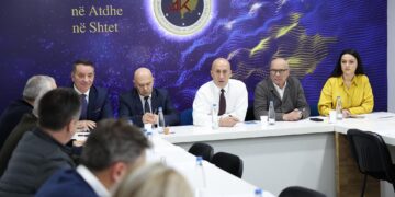 “As sot as mas zgjedhjeve”, AAK-ja me vijë të kuqe për LVV-në