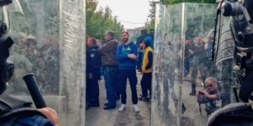Komandanti i KFOR-it: Në Zveçan ka pasur profesionistë, të cilët me dashje kanë nxitur turmën