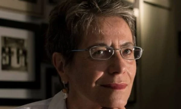 Anna Di Lellio: BE duhet të reagojë më ashpër ndaj Serbisë dhe Vuçiqit