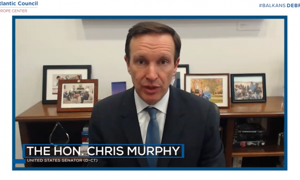Murphy: Vendimet në Prishtinë tani po i rrezikojnë pa nevojë trupat e NATO-s, nuk i përkrahim
