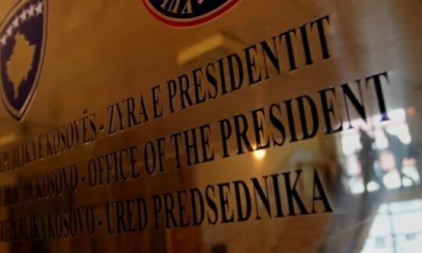 Presidenca: Vuçiq u përpoq ta largojë vëmendjen nga protestat duke rrëmbyer 3 policët e Kosovës