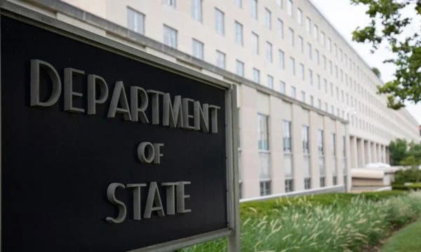 LAJMI I FUNDIT: Departamenti amerikan i Shtetit shpall non grata këtë politikan shqiptar