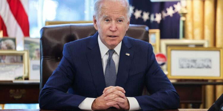 Bidenit i kërkohet ta bëjë prioritet situatën në Kosovë