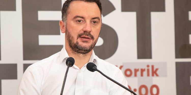 Molliqaj: Vendimi për pezullimin e licencës së Artmotion ngjason në një fletërrufe