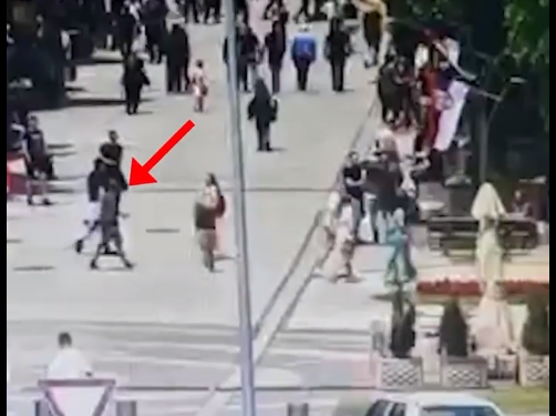 Sveçla publikon pamje kur dy shqiptarë u sulmuan nga serbët në veri (VIDEO)