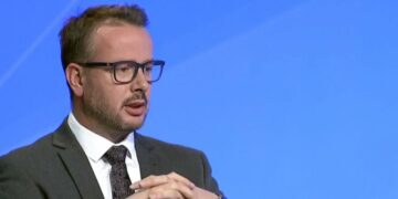 Kajtazi: Rrëzimi i Kurtit me mocion në Kuvend, shërbimi më i madh që i bëhet vendit!