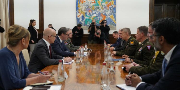 Vuçiq falënderues ndaj Amerikës për angazhimin në qetësimin e tensioneve në veri