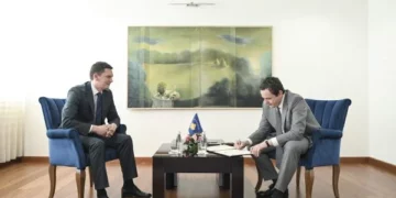 Kurti emëron dy zv.ministra të rinj