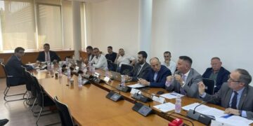 PDK-ja e AAK-ja e kritikojnë Qeverinë për menaxhim të dobët të buxhetit