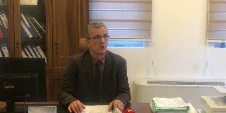 Prapaskenat e shkarkimit të kryeshefit të KMDK, Abdullah Haxhiu. Si u zëvendësua bordi i rregullt me një të përkohshëm nga qeveria Kurti, që të marrë vendim brenda dy dite pune?