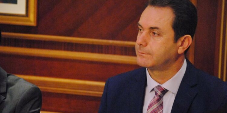Ish deputeti i LDK-së: Qeveria t’i dëgjojë SHBA-të, të dalë me draft statut për Asociacionin
