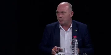 Humolli: Kosova nuk u çlirua nga ushtarët amerikanë