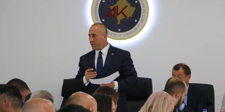 AAK në bisedime me dy parti për mocionin për rrëzimin e Qeverisë