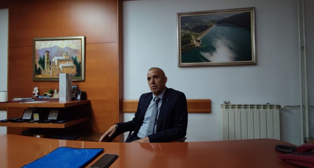 Insiston Zeqiri: S’jam duke menduar për zgjedhje të reja – po e konsolidoj kabinetin