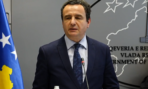 Kurti udhëton në Itali, nesër takohet me Papa Françeskun