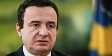 The Economist: Kurti injoroi thirrjet e diplomatëve perëndimorë, provokoi në mënyrë të parashikueshme protestat