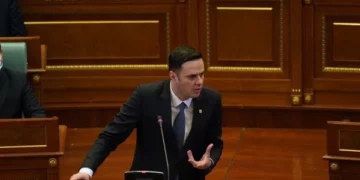 Abdixhiku i replikon Kurtit: Ti e tradhtove Kosovën