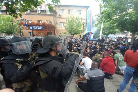 Skena e dhunës në Zveçan shndërrohet në shëtitore