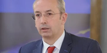Shefi i OSBE-së: S’ka kthim në normalitet pa serbët në institucione
