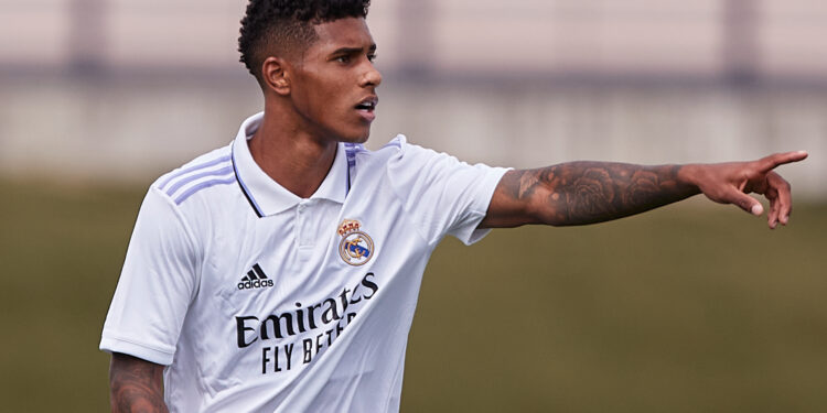 Real Madrid i bën dy Vinicius këtë sezon, njëri sulmues njëri mbrojtës