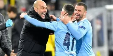 Walker mendon largimin nga City, Bayern e pret krahëhapur