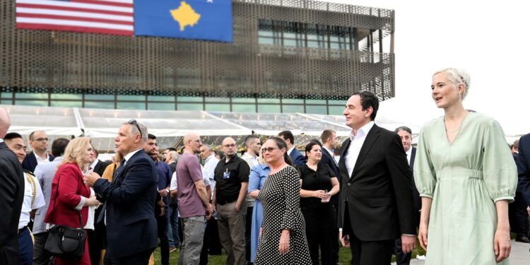 Kurti uroi Hovenier për 4 Korrikun- Me dëshirat më të mira për kombin amerikan, aleatin e madh të Republikës së Kosovës!