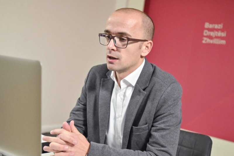 Ahmeti thotë se nuk mund të zgjidhet çështja e Asociacionit, pa u pajtuar për draft-vizionin e Kurtit