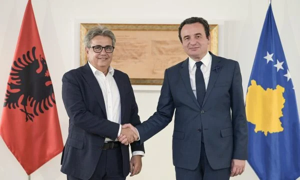 Kurti mirëpret në takim kryetarin e Bashkisë së Shkodrës
