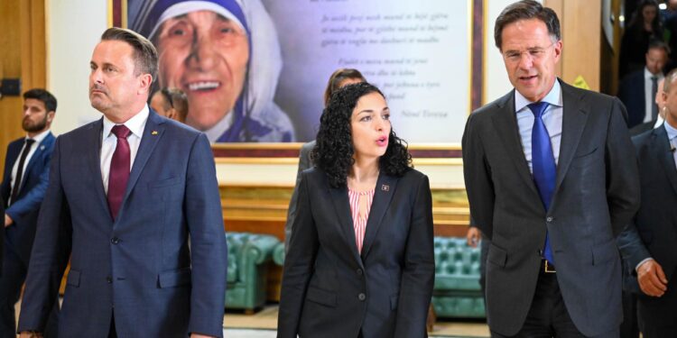 Osmani pas takimit me Rutte dhe Bettel: Kosova mbetet e përkushtuar që sfidat aktuale t’i tejkalojë me partnerë dhe aleatë!