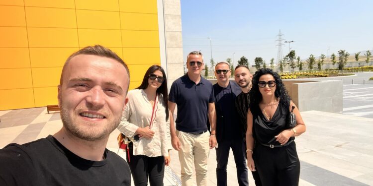 Deputetët e LDK-së: Mirëmëngjesi, përveç Albinit dhe Mimozës