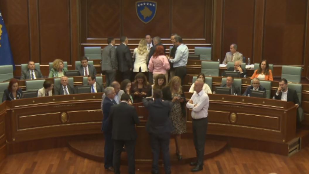 Musliu-Shoshi: Për ata që mendojnë se jemi pak, ua rikujtoj se UÇK me 1% të popullatës e ka shporrë Serbinë nga trojet tona