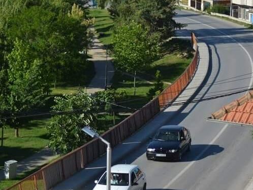 E rëndë: Personi që ra nga ura tek parku Solana në Mitrovicës është i moshës rreth 50 vjeçare, policia jep detaje