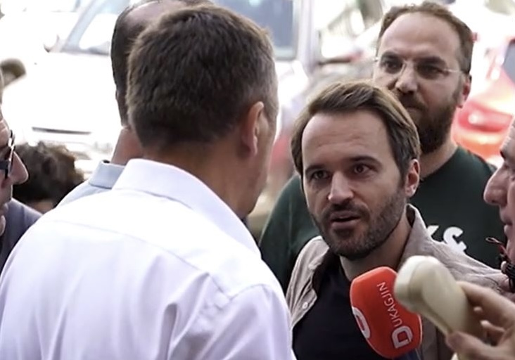 “Qysh Salih me Radoiçiqin? A s’ke qenë në tri lufta a? Frashër Krasniqi përplaset me Salih Zybën