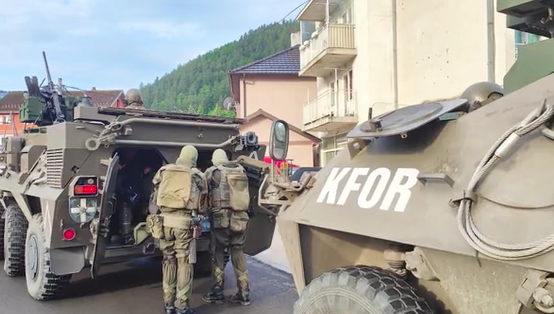 Ushtari hungarez bënë vetëvrasje në Kosovë, lajmi bënë bujë në mediet globale