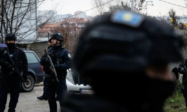 Sa është numri i policëve që do të largohen nga objektet e komunave veriore me marrëveshjen Bislimi -Lajçak