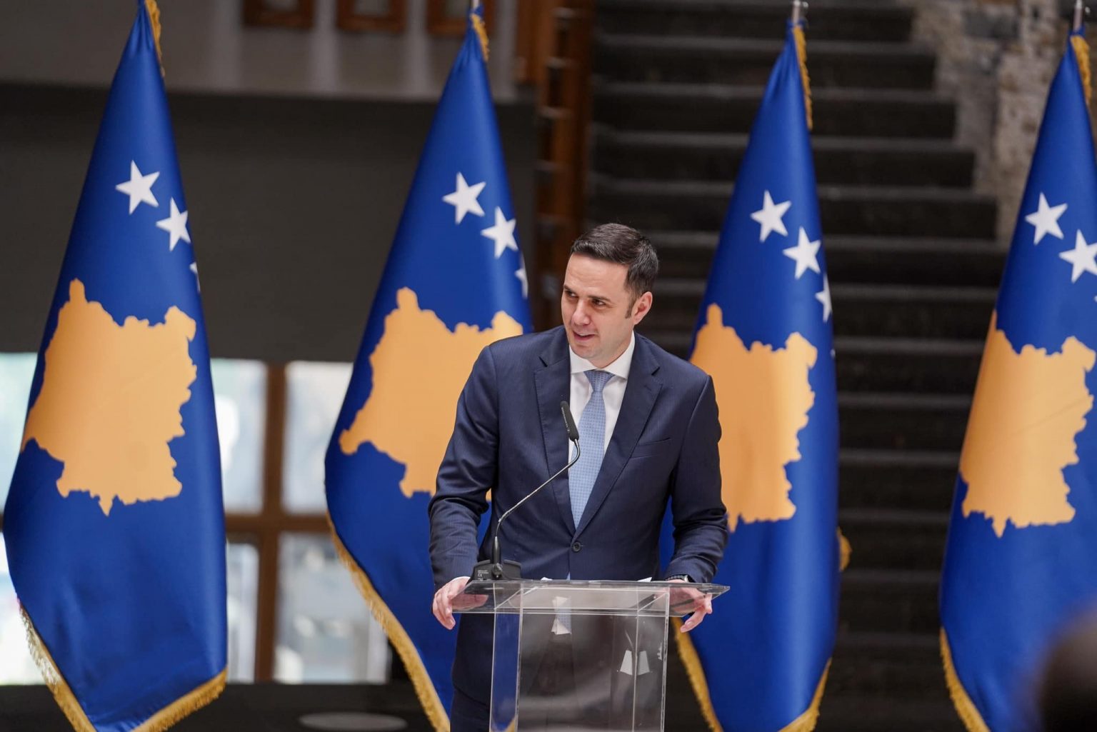 Dhuna në Kuvend, Abdixhiku: Është shëmti, shpërfytyron vet demokracinë dhe kulturën politike!