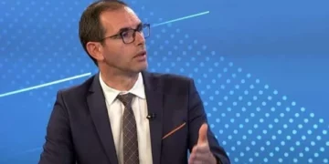 Haliti i VV-së: Me pas qenë 10 mijë protestues, PDK, AAK, NISMA, PSD ishin shty me bërryla kush me marrë fjalën i pari