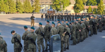 Rusia ‘e shqetësuar’ për forcat e Polonisë në kufirin me Bjellorusinë
