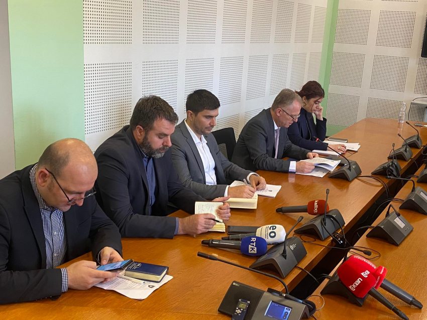 Bislimi sot raporton para komisionit parlamentar për integrim evropian
