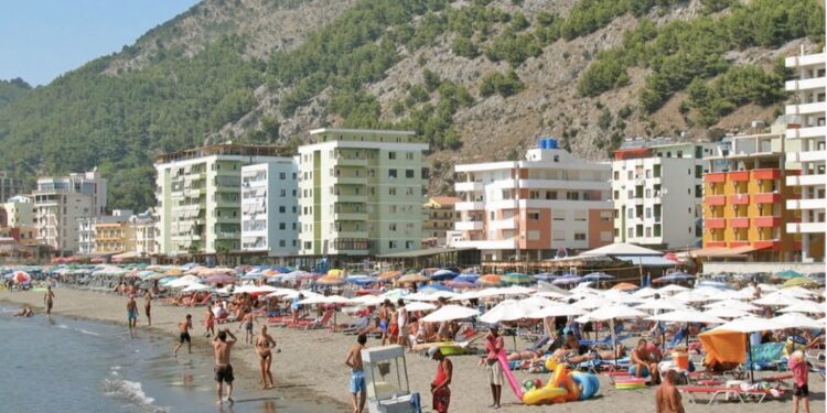 Në një hotel në Shëngjin ku pushojnë kosovarët, helmohen 9 persona