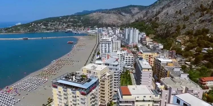 Temperaturat arrijnë deri në 41°C, ky është moti që ju pret nëse keni plan të niseni për Shqipëri