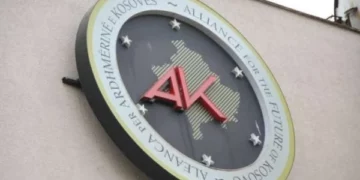 AAK-ja i kërkon opozitës ta përkrahë mocionin për rrëzimin e Qeverisë