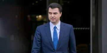 Lulzim Basha rikthehet në pozitën e kryetarit të PD-së