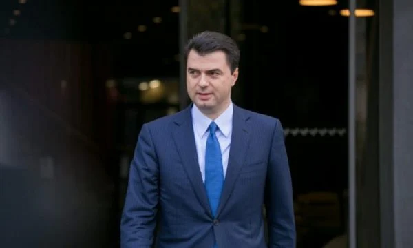 Lulzim Basha rikthehet në pozitën e kryetarit të PD-së
